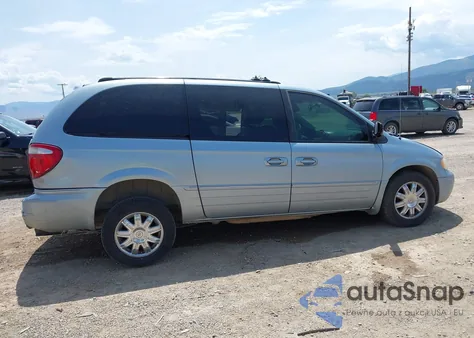 2005 Chrysler Town & Country Limited from USA, damaged, VIN 2C8GP64L05R365310